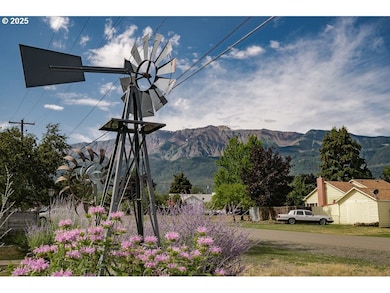 104 N College St, Joseph, OR 97846 - photo 6