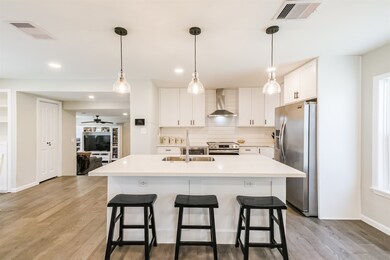 5012-1/2 Farmer Rd, Alvin, TX 77511 - photo 4