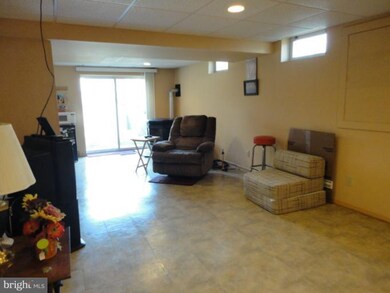 483 Hawkridge Ln, Sykesville, MD 21784 - photo 6