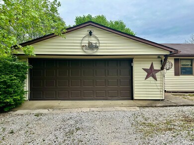 132 Woodlawn Village, Mitchell, IN 47446 - photo 2