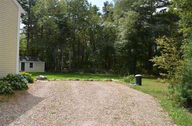 34 Chandler St, Plymouth, MA 02360 - photo 4