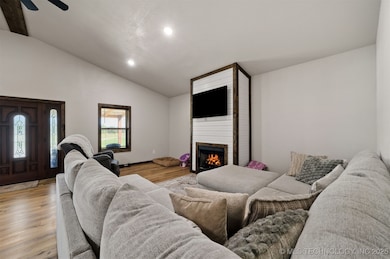 24248 Calhoun Rd, Shady Point, OK 74956 - photo 7