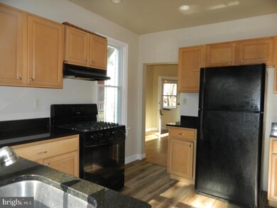 262 E Linden St, Moorestown, NJ 08057 - photo 5