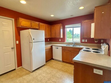 1837 Becca Ct SE, Albany, OR 97322 - photo 5