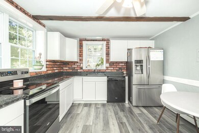 17 Hiltys Dr, Douglassville, PA 19518 - photo 7