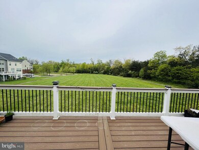 25273 Sackwheat Square, Chantilly, VA 20152 - photo 2