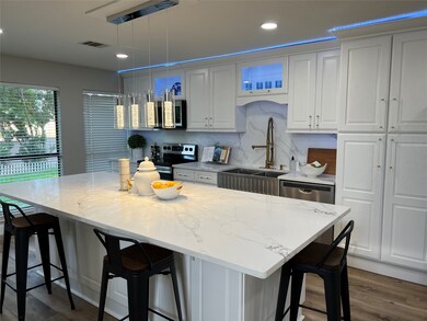 4313 Kenwood Dr, Grapevine, TX 76051 - photo 2