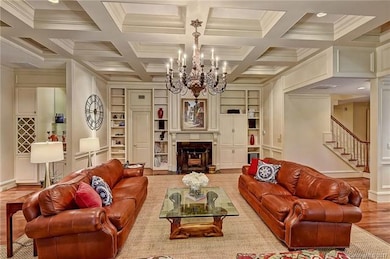 A different angle view of the Great Room with amaz