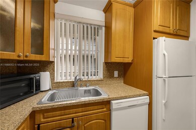 6135 NW 186th St unit 201, Hialeah, FL 33015 - photo 3