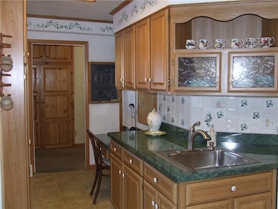 L-shaped Kitchen