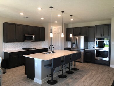 3803 Eastbury Ln, Pearland, TX 77584 - photo 2