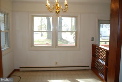 1206 Marshall Ave, Colonial Beach, VA 22443 - photo 5