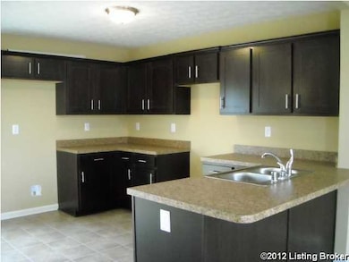 43 Halcomb Ct, Mount Washington, KY 40047 - photo 5