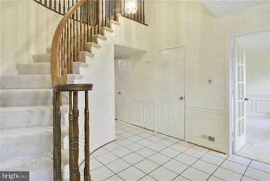 9051 Northedge Dr, Springfield, VA 22153 - photo 3