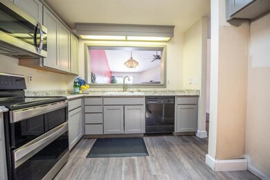 8563 Circle r Course Ln, Escondido, CA 92026 - photo 7