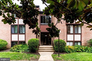 3105 Buccaneer Ct unit 102, Fairfax, VA 22031 - photo 3