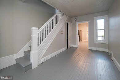 538 S 18 1 2 St, Reading, PA 19606 - photo 4