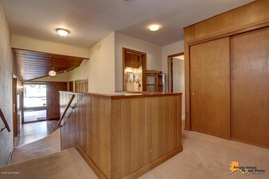 1576 Coffey Ln, Anchorage, AK 99501 - photo 5