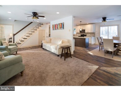 6684 Blueberry Ln, Pipersville, PA 18947 - photo 2