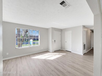 6337 Raw Hyde Trail N, Jacksonville, FL 32210 - photo 3