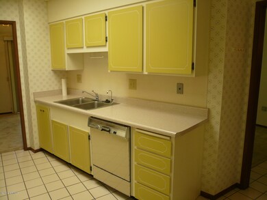 10025 W Highwood Ln, Sun City, AZ 85373 - photo 3