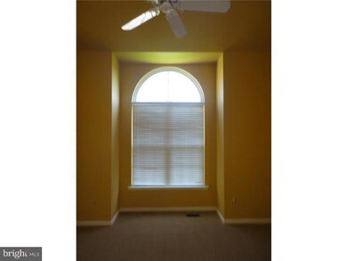 141 W Flagstone Dr, Newark, DE 19702 - photo 4