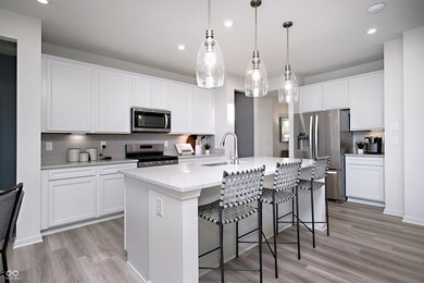 922 Rivendell Dr, Avon, IN 46123 - photo 4