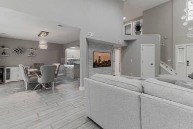 1513 W Orchard Place unit 1513D, Arlington Heights, IL 60005 - photo 7