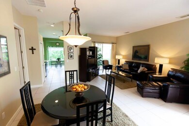 743 SW Munjack Cir Interior  4