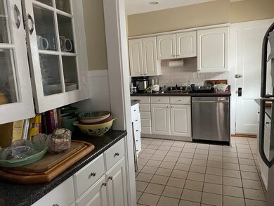 37 Brington Rd unit 2, Brookline, MA 02445 - photo 3