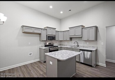 6540 John Hamilton Way E, Olive Branch, MS 38654 - photo 4