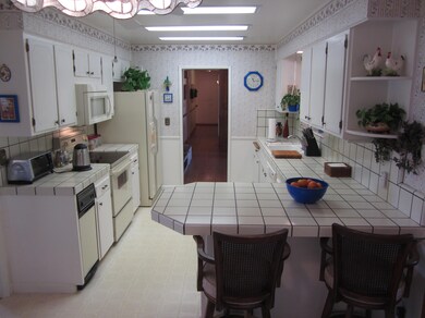 01g]Kitchen1
