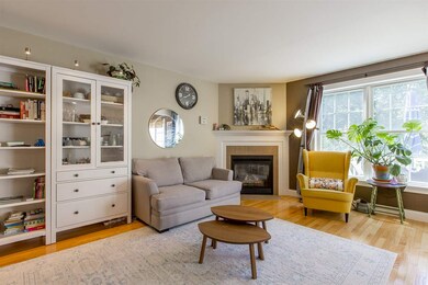 23 Hillside Ln, Newmarket, NH 03857 - photo 4