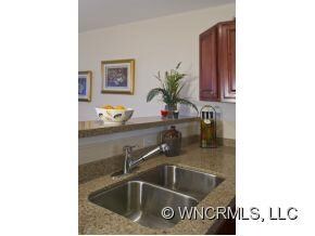 55 Rotunda Cir, Asheville, NC 28806 - photo 6