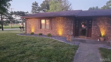 645 Il 185, Vandalia, IL 62471 - photo 2