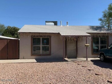 2033 N 23rd