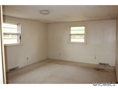 1039 Old Boiling Springs Rd, Shelby, NC 28152 - photo 6