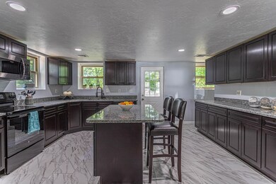 35 Longedge Rd, Clinton, MA 01510 - photo 3