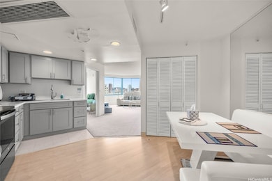 One Kalakaua unit 912, Honolulu, HI 96826 - photo 3