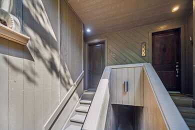 220 Litchfield Ln, Houston, TX 77024 - photo 3