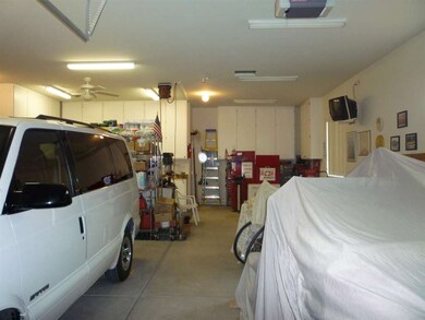 Attached Garage 4