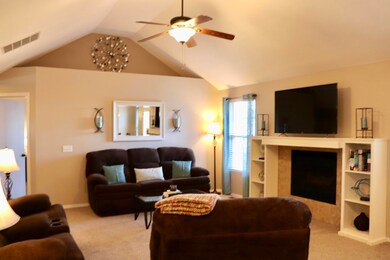 916 Wesley Rd, Nixa, MO 65714 - photo 2