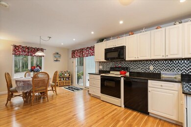 11-Kitchen