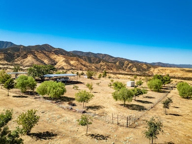 8300 Foothill Rd, New Cuyama, CA 90241 - photo 3
