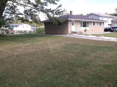 424 W 53rd Ave, Merrillville, IN 46410 - photo 2