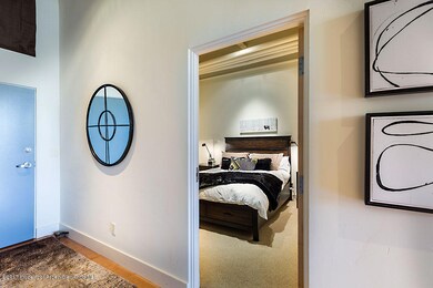 231-Robinson-214-Bedroom1Hall-exp2-2
