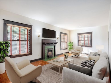 3839 Harrison Blvd, Kansas City, MO 64109 - photo 2