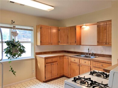 16763 Leisure Loop, Lowell, AR 72745 - photo 4