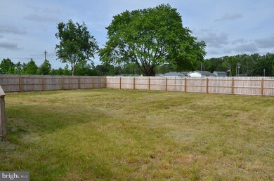 43 W Potomac Dr, Colonial Beach, VA 22443 - photo 3