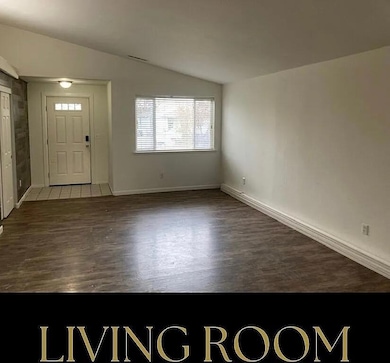 771 Halvorsen St, Medford, OR 97501 - photo 4